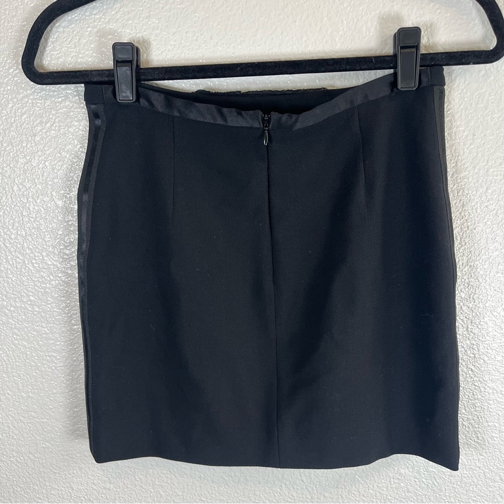 Alessandro Dell'Acqua Black Mini Skirt with Front Ruffle Panel 40 - Picture 4 of 8